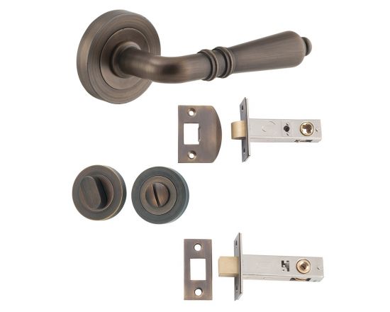 Sarlat lever on rose privacy set - Signature Brass