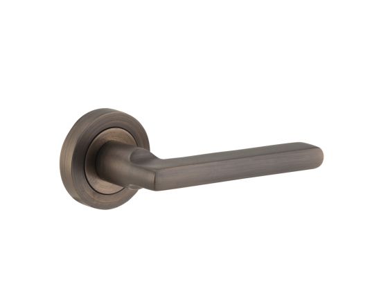 Baltimore single lever on rose - Antique Brass