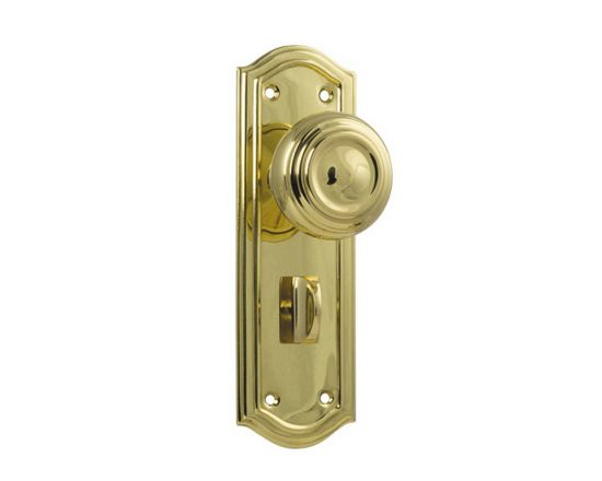 Kensington knob on privacy plate set - Polished Brass