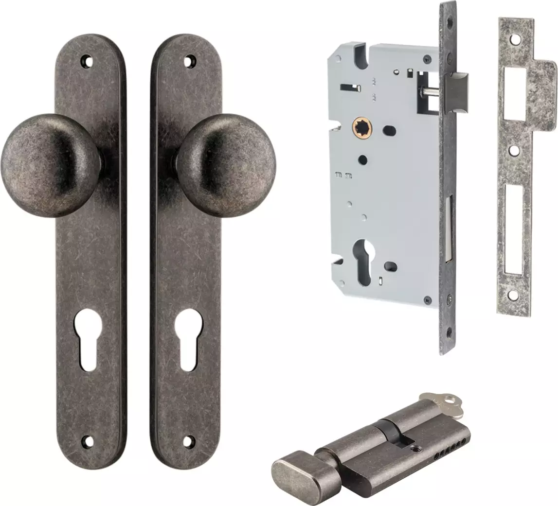 Cambridge Knob - Oval Entrance Set - Key / Turn - DN