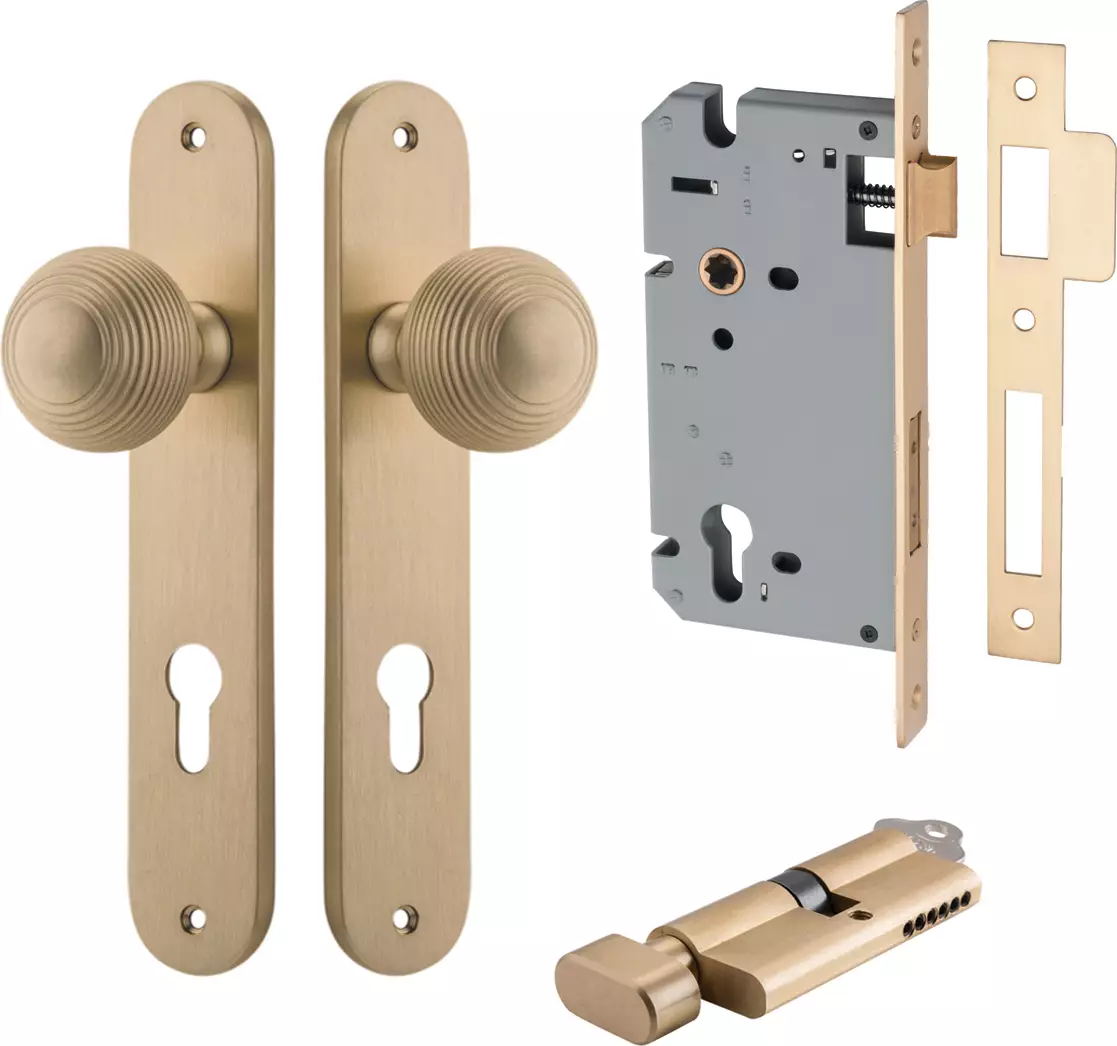 Guildford Knob - Oval Entrance Set - Key / Turn - BB