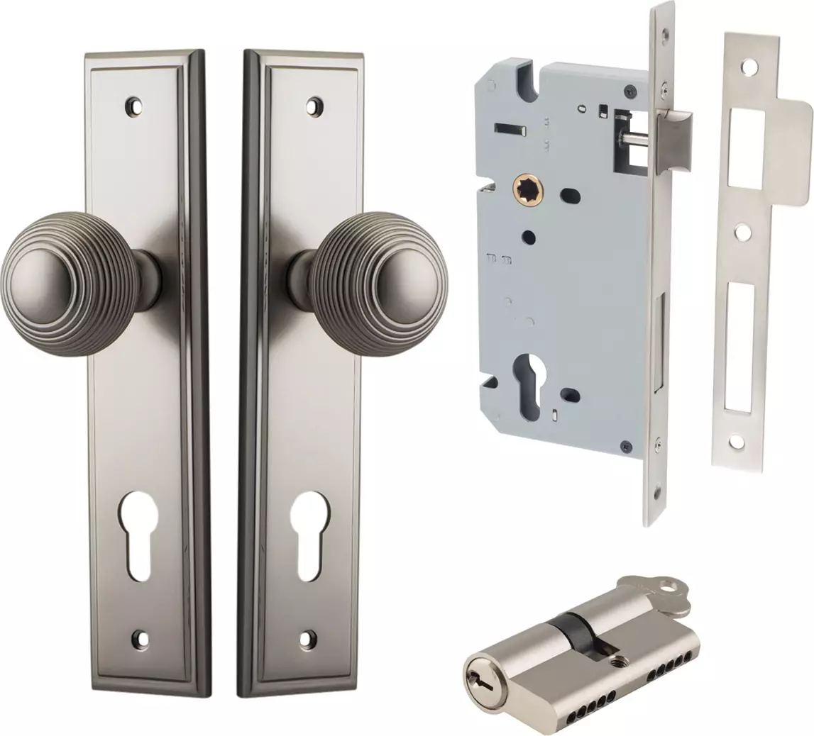 Guildford Knob - Stepped Entrance Set - Key / Key - SN