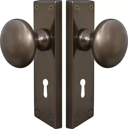 Sutton Square Longplate - Lever Handles - AB
